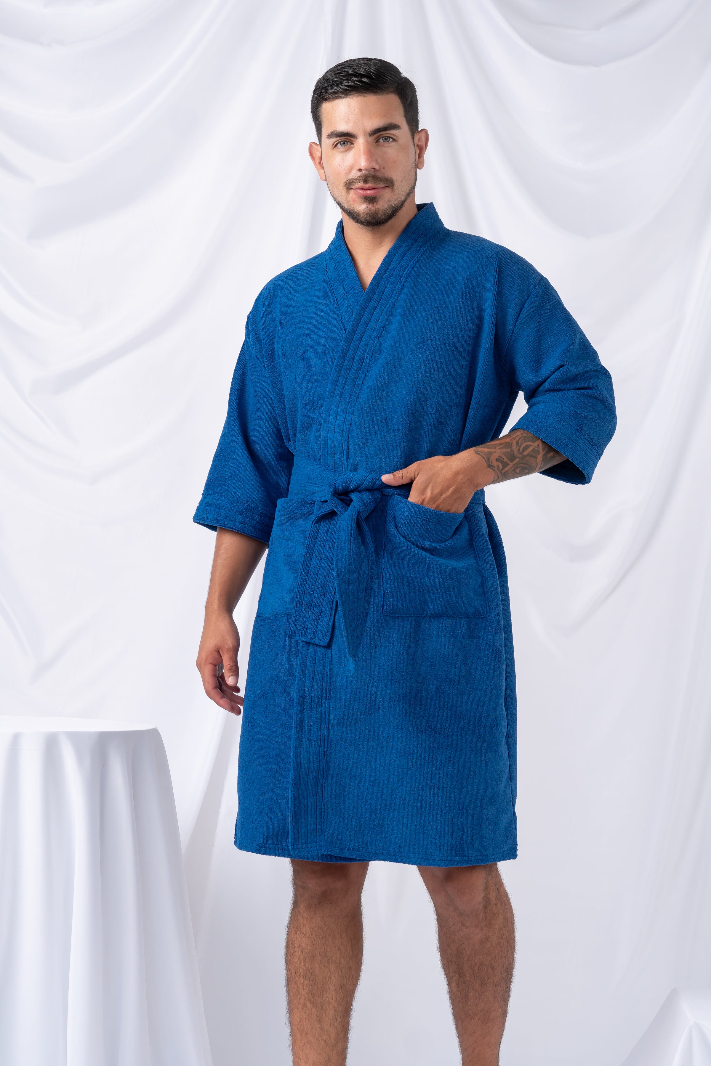 Batas y salidas de baño para hombre de la mejor calidad en variados colores