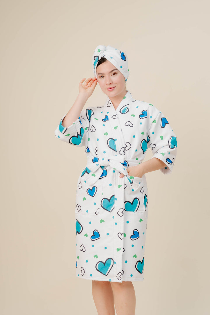 Bata de Baño + gorra  Corazón - Microfibra Estampada